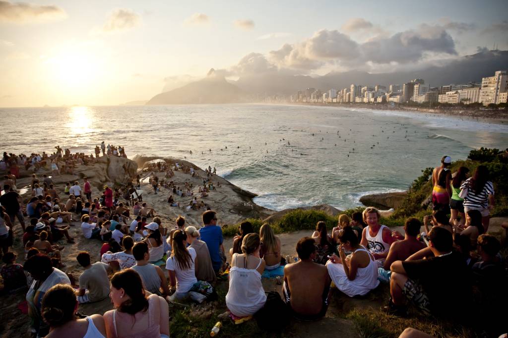 Celebridades dão dicas para aproveitar o período no Rio