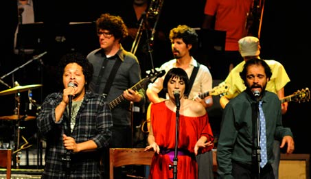 Baile luso-brasileiro no Circo Voador