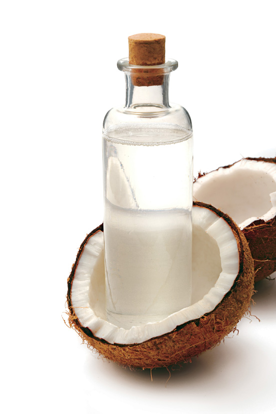 Depois de fazer sucesso na cozinha, óleo de coco ganha novas funções