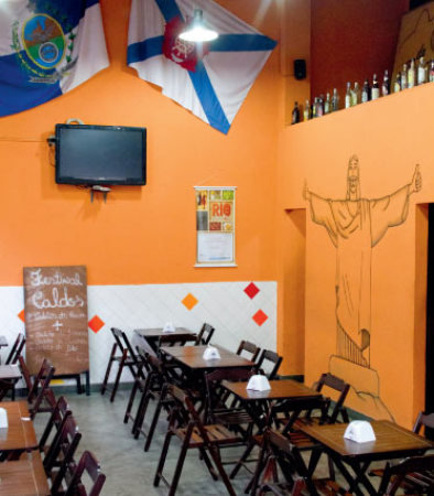 Crocante, gorduroso e saboroso, torresmo faz sucesso