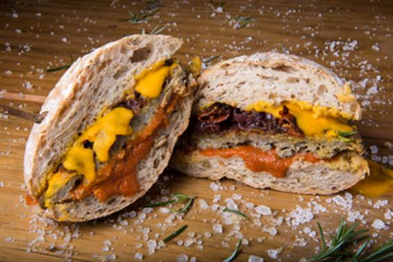 Visita guiada à Cadeg, feira gastronômica e muito mais