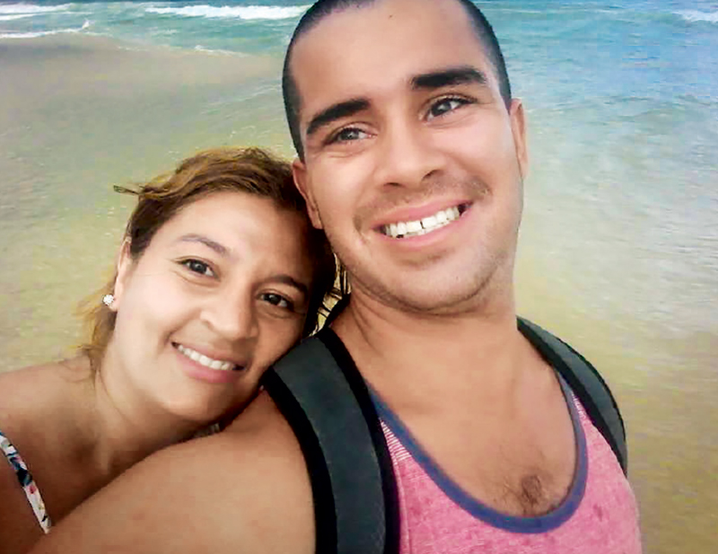 a turista Laura Pamela e o marido Sergio Plutt