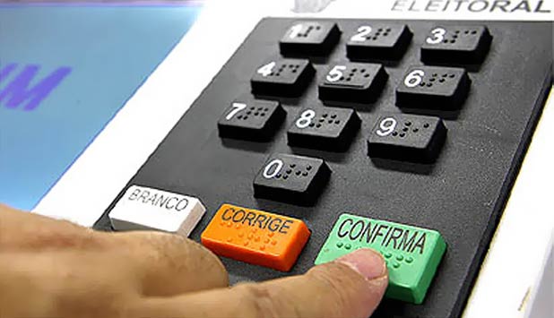 Moradores do Rio têm até esta quarta (7) para regularizar o título de eleitor