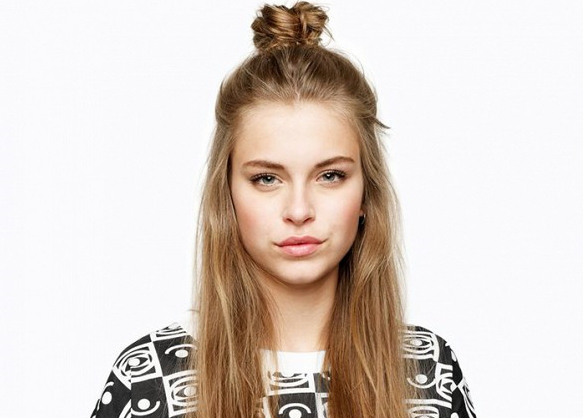 Coque half-bun, estilo samurai: penteado em alta