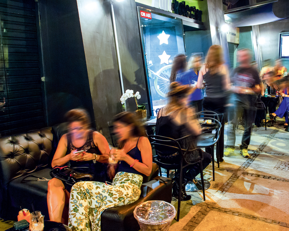 Lemonade Bar reúne bons drinques e ambiente estiloso