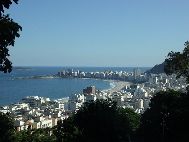 Morros da Babilônia e Chapéu Mangueira recebem operação policial
