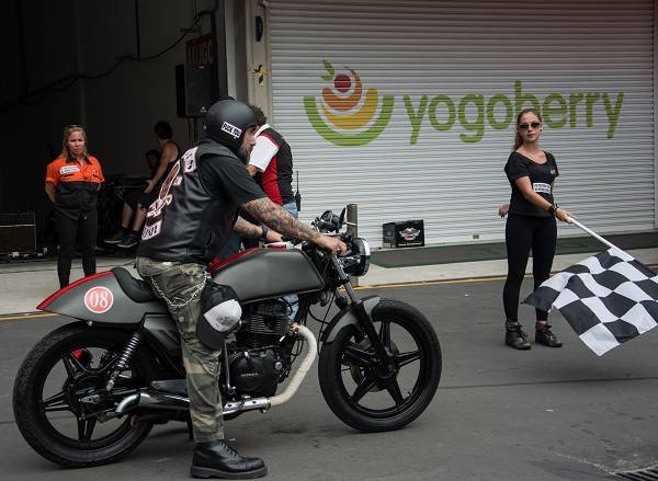 Barra recebe uma corrida diferente de motos