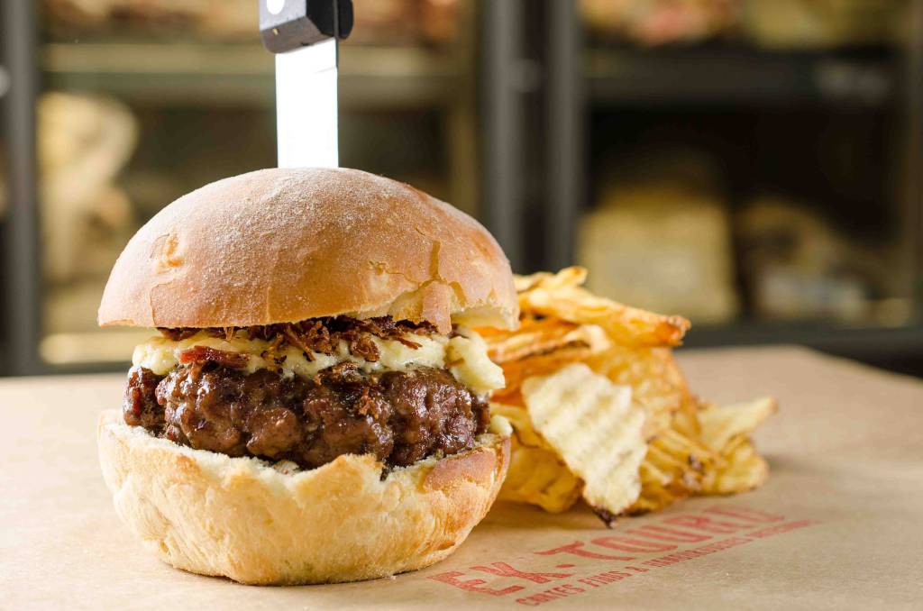 Bar na Tijuca abriga nova edição de duelo de hambúrguer