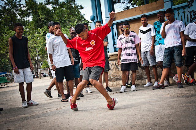 Passinho ganha título de patrimônio cultural do Rio