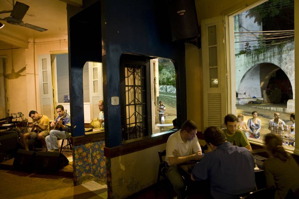 Confira oito bares com programação musical afiada