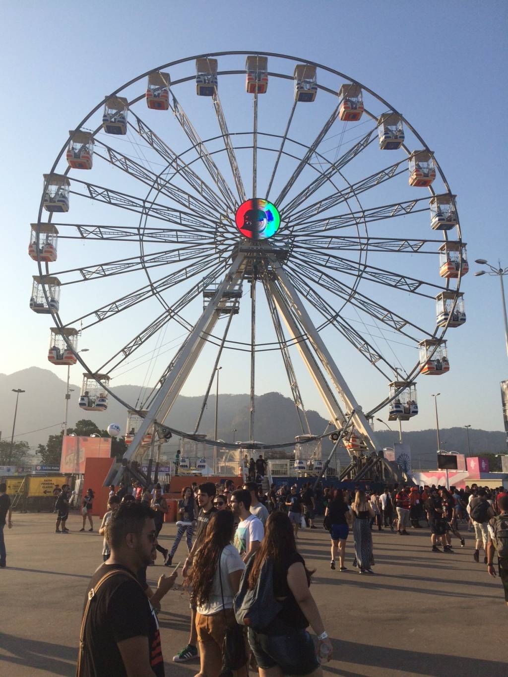 Quatro pontos de encontro na Cidade do Rock