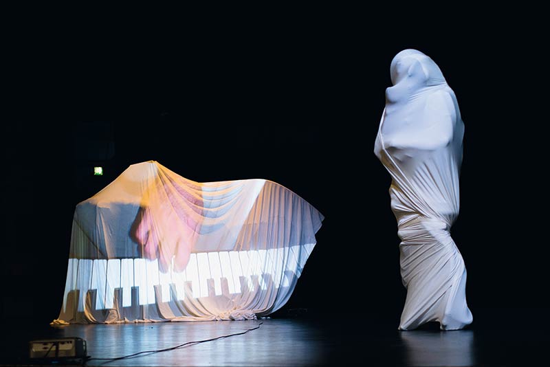 Projeto traz espetáculo de dança da Bélgica