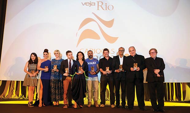 Onze talentos e um troféu