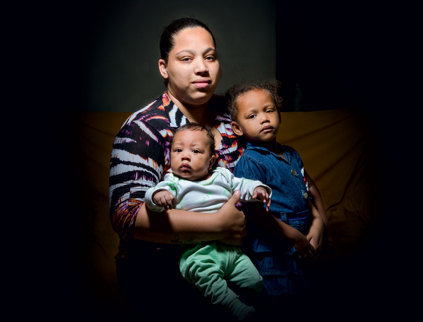 Cariocas sem documentos são privados de direitos básicos