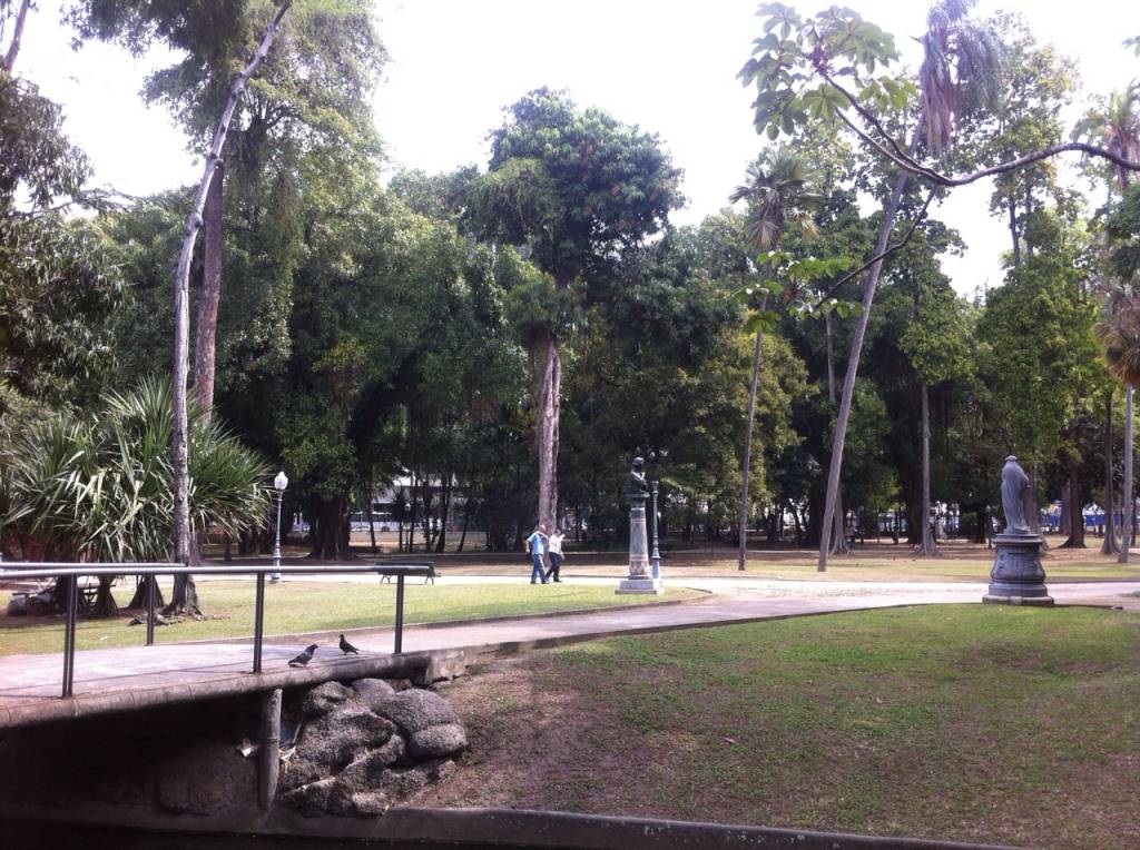 Coletivo SerHurbano organiza ocupação do Passeio Público