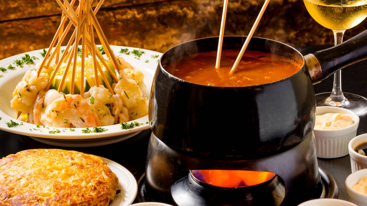 Fondue de mix de lagosta e camarão do Filico