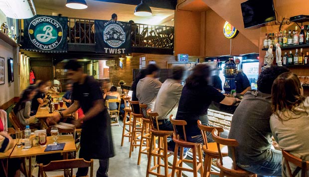 Novidade em Botafogo, Lupulino atrai fãs de cerveja