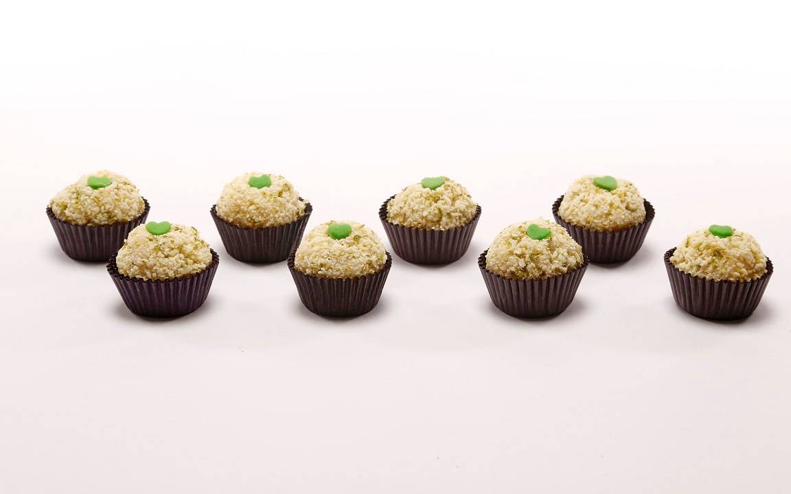 Brigadeiros Fabiana D'Angelo_brigadeiro de caipirinha_GuigaLessa