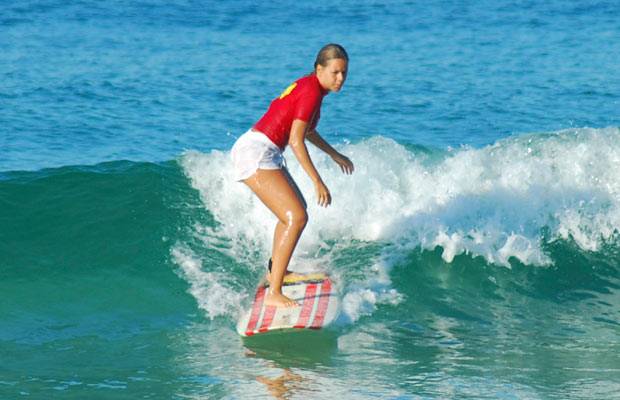 Praia que receberá Circuito Mundial de Surfe está imprópria para banho