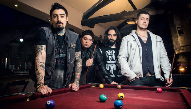 Do estúdio de TV para o palco