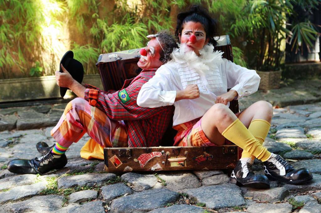 Música e circo no Largo do Machado