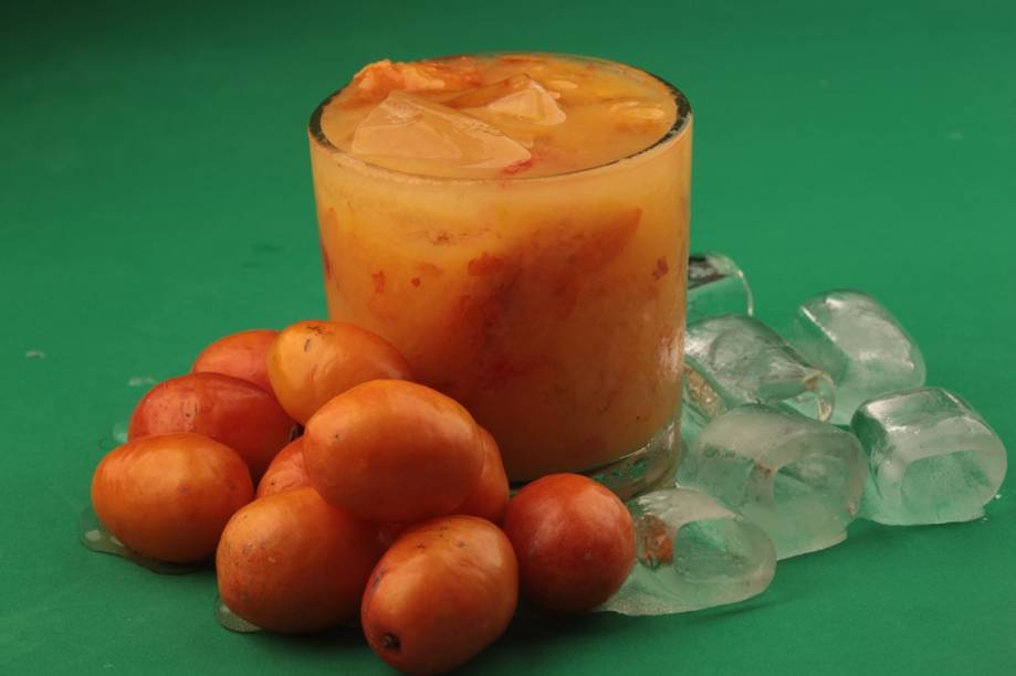 Caipirinha de seriguela: produto sazonal Caipirinha de seriguela: produto sazonal