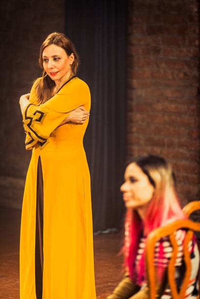 Patrícia Selonk e Andressa Lameu: no novo trabalho da Armazém Companhia de Teatro Patrícia Selonk e Andressa Lameu: no novo trabalho da Armazém Companhia de Teatro