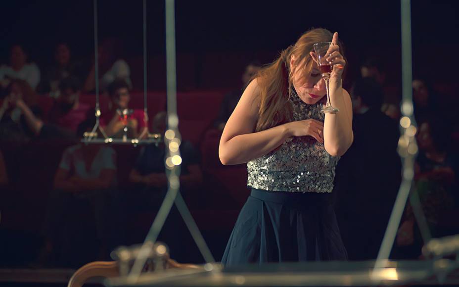 Patrícia Selonk: no novo trabalho da Armazém Companhia de Teatro Patrícia Selonk: no novo trabalho da Armazém Companhia de Teatro