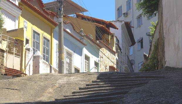 Antigo mercado de escravos, foi ber&ccedil;o do samba e hoje abriga animadas rodas nas noites de segunda<br>