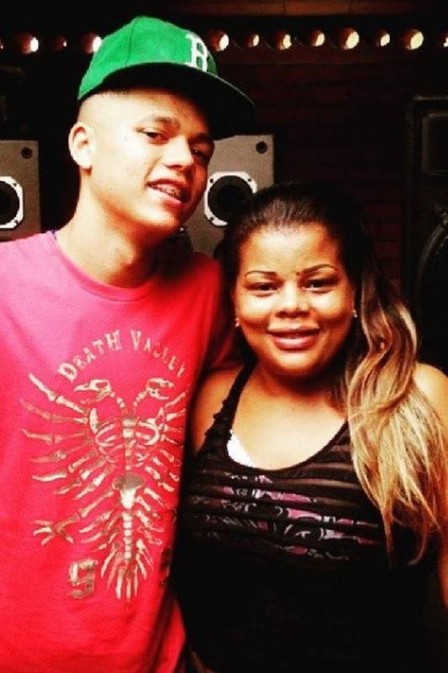 Tati Quebra Barraco e Filho