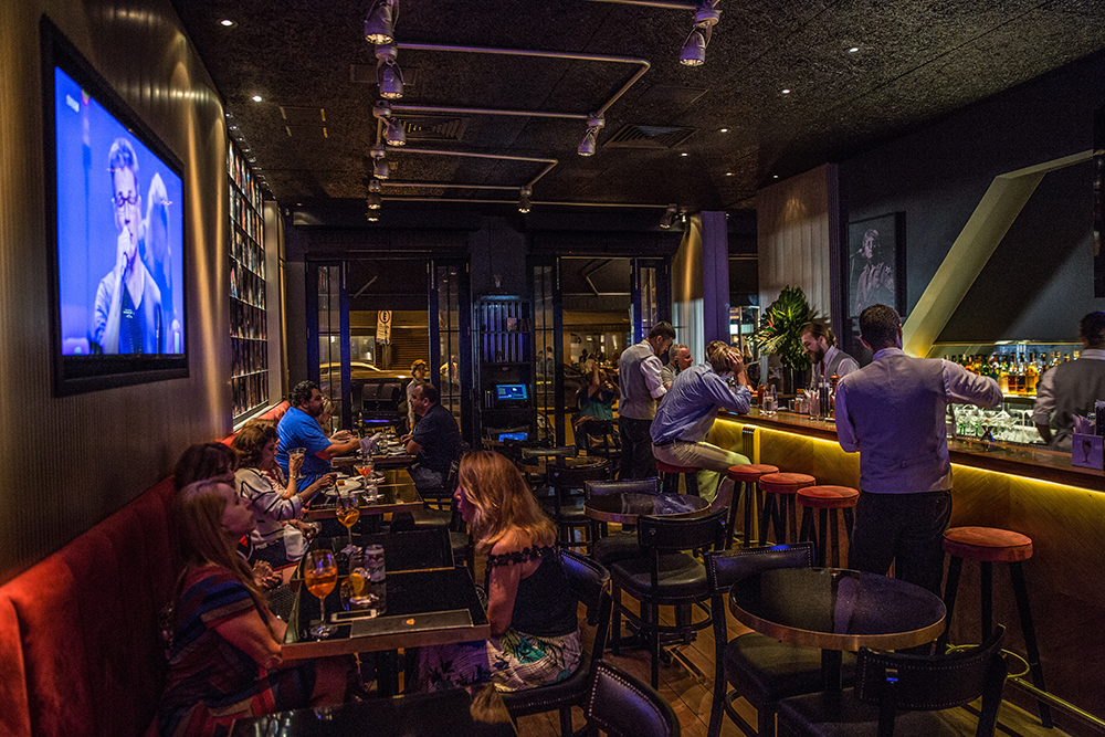 Barman do Vinil Rio recebe convidado em noite de tequila