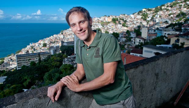 Por dentro da favela