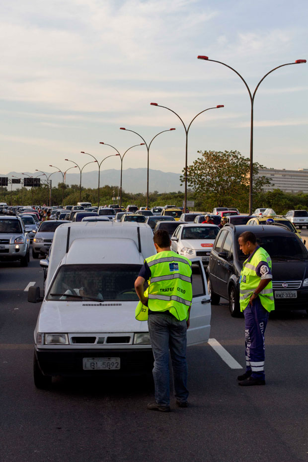 Arrecadação em multas de trânsito é usada para pagar publicidade
