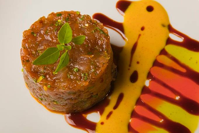 Tartar de atum est&aacute; entre as op&ccedil;&otilde;es de entrada do restaurante<br>