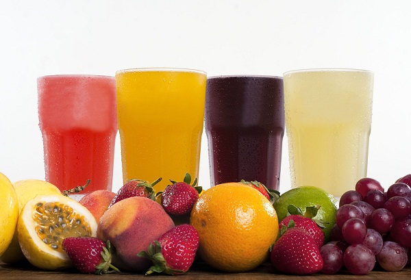 O spring (R$ 8,90, 480ml), que leva o nome da primavera, é destaque do Juice Co Lounge, casa com mais de 70 misturas inusitadas de sucos. Ele leva maçã, limão e wheatgrass - broto de trigo orgânico rico em clorofila, vitaminas, minerais e aminoácidos. Par<br> O spring (R$ 8,90, 480ml), que leva o nome da primavera, é destaque do Juice Co Lounge, casa com mais de 70 misturas inusitadas de sucos. Ele leva maçã, limão e wheatgrass - broto de trigo orgânico rico em clorofila, vitaminas, minerais e aminoácidos. Par<br>