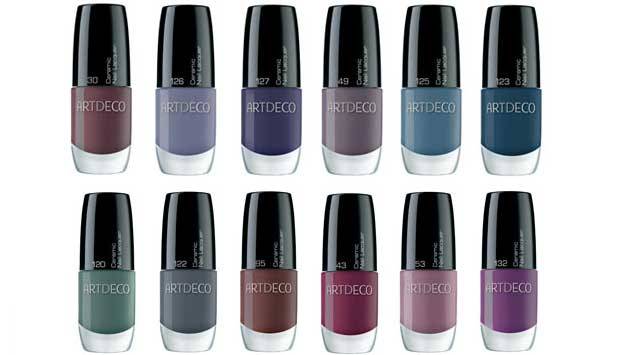 A ARTDECO acaba de lan&ccedil;ar uma nova cole&ccedil;&atilde;o de esmaltes chamada Ceramic Nail Lacquer 2011. Composta por 12 tonalidades, a linha vai do leve amora ao navy, passando pelos marrons avermelhados, verde e violeta. A ideia &eacute; proporcionar cores intensas e com bri<br>