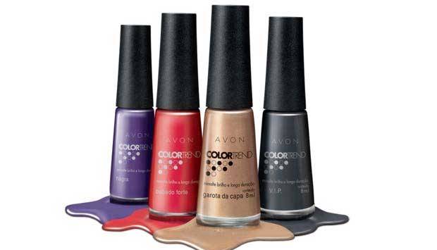 O mundo das celebridades inspira a cole&ccedil;&atilde;o Garota da Capa, da Avon. S&atilde;o quatro op&ccedil;&otilde;es de cores, com os nomes Garota da Capa (dourado), Flagra (roxo), Babado Forte (vermelho) e V.I.P (cinza). Sugest&atilde;o de pre&ccedil;o: R$ 2,70* cada<br>