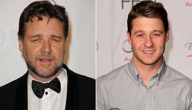 Russell Crowe e Banjamin McKenzie s&atilde;o t&atilde;o parecidos que at&eacute; parecem pai e filho!<br>