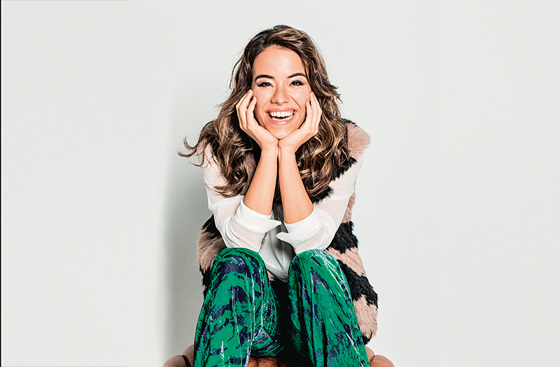 Atriz Miá Mello estreia como dubladora na animação Divertida Mente, da Disney