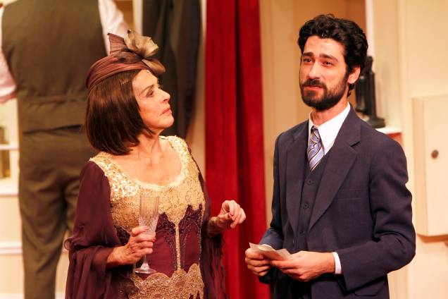 A Atriz: comédia traz Betty Faria como protagonista A Atriz: comédia traz Betty Faria como protagonista