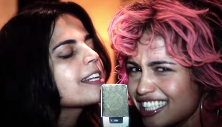 Nanda Costa lança clipe com participação de Emanuelle Araújo e Lan Lanh: “Vê se me erra, vai honrar o seu salário”