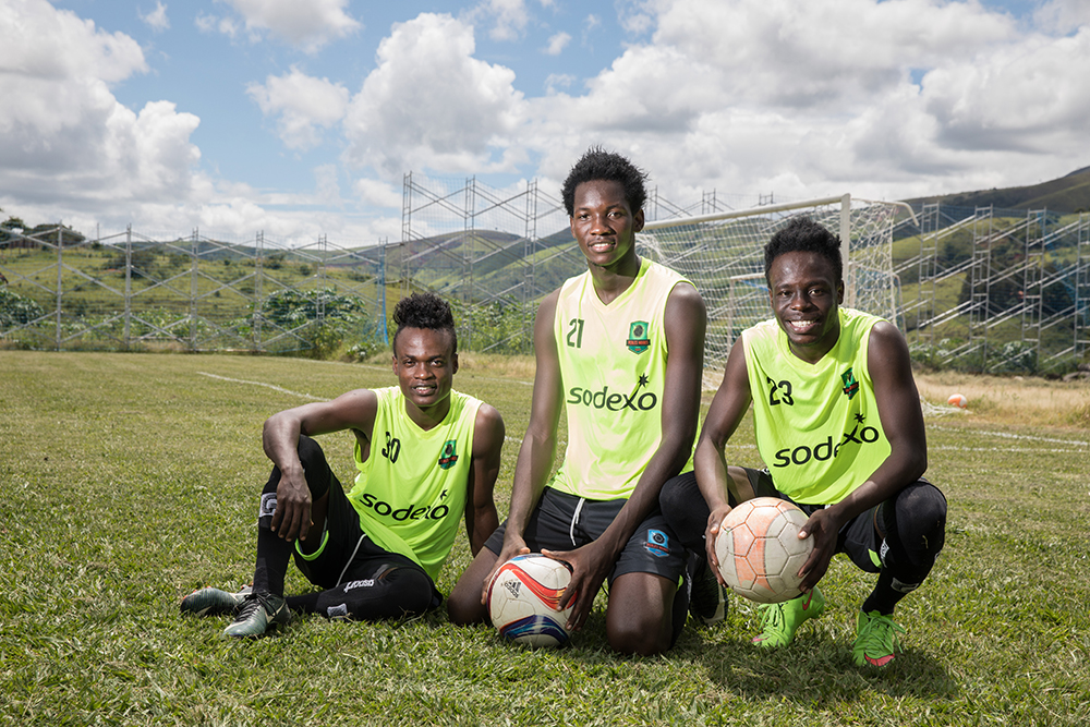 Time de haitianos expatriados vai estrear no campeonato carioca
