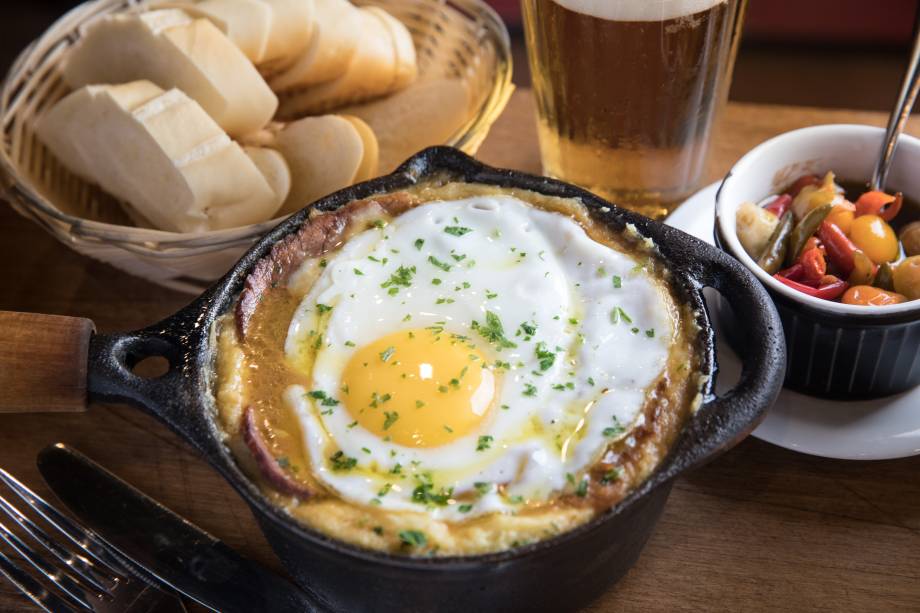 Favorito do Amaral: releitura do farol de milha, do Momo Favorito do Amaral: releitura do farol de milha, do Momo