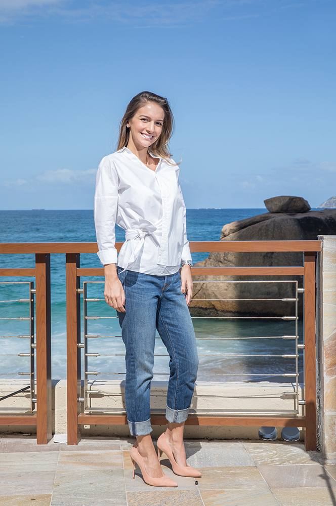 Camisa social branca ganha destaque no outono-inverno