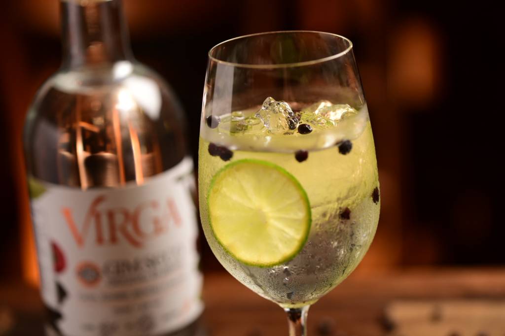 Conheça quatro gins produzidos no Brasil