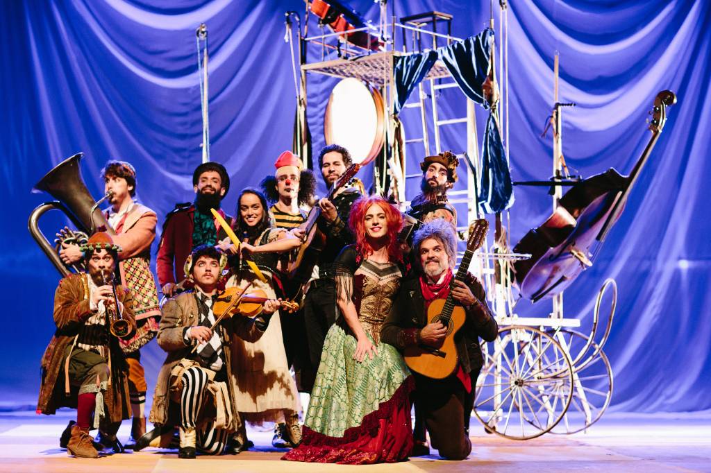 Crítica: Musical homenageia 90 anos de Ariano Suassuna