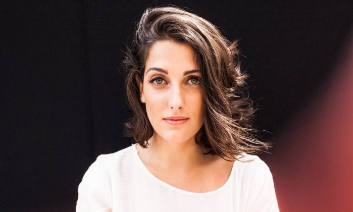 Clarice Falcão estreia show de humor inédito na Netflix