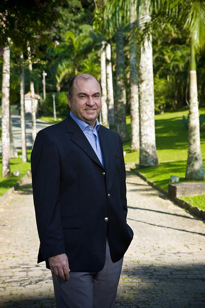 Rodrigo Maia sugere o nome do pai para o governo do Rio