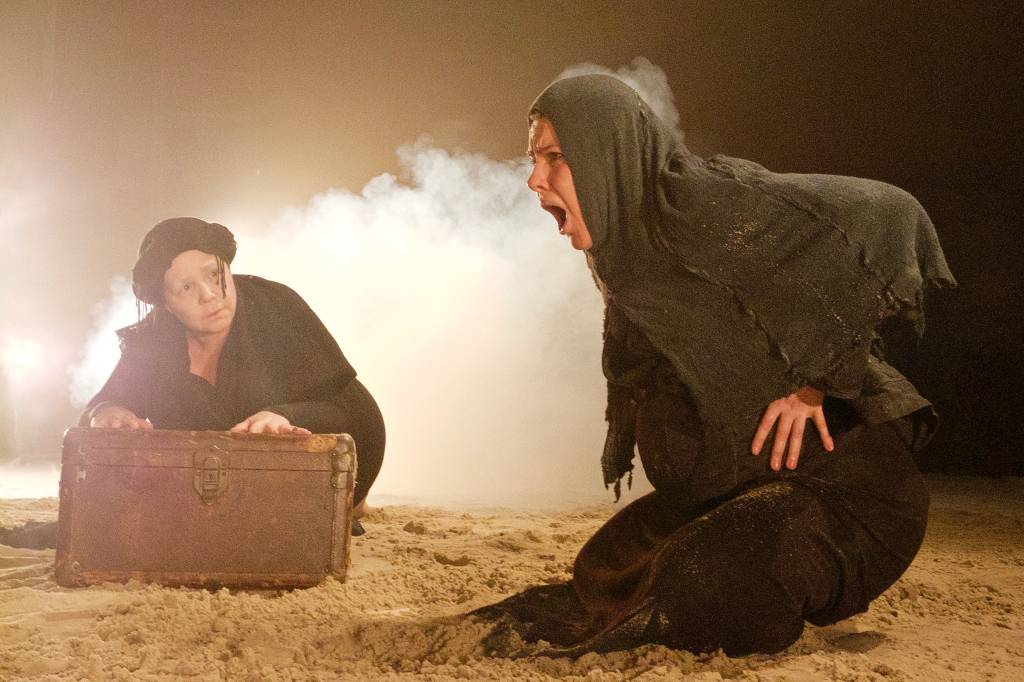 Maternidade como resistência é tema de peça de Newton Moreno