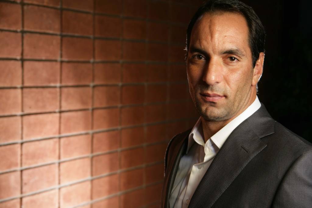 Edmundo nega aparente embriaguez em programa ao vivo na TV